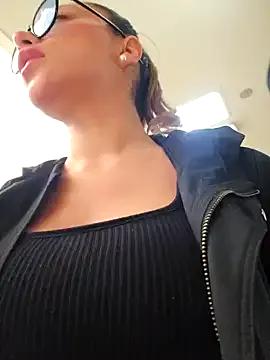 Freechat Karen_San_Miguel on StripChat