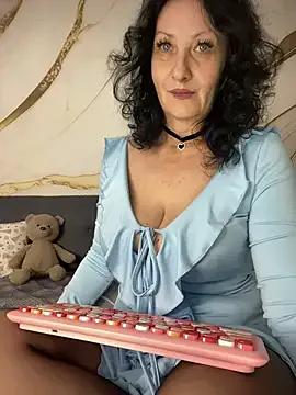 Katie-n — Freechat on StripChat