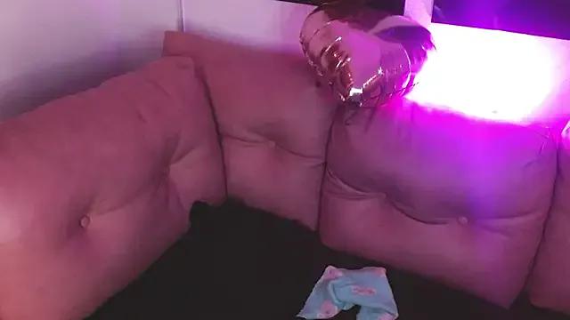 ladymooncs — dance naked