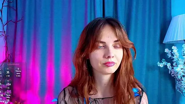 Freechat LisaDrake on StripChat