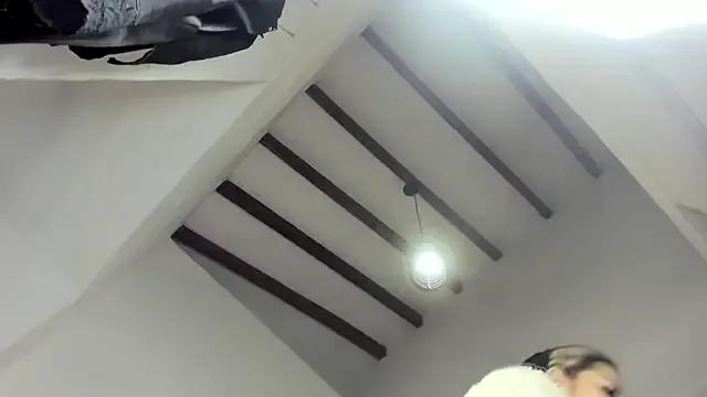 Lola_Blondie on StripChat 