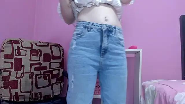 LolaBoobs on StripChat 