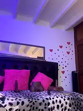 lonely_shewolf —  SHOW BIG TITS+suck