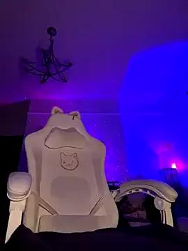 Freechat loveluna8 on StripChat