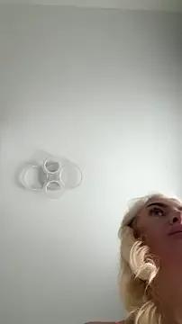 Freechat Mia_Roxie on StripChat