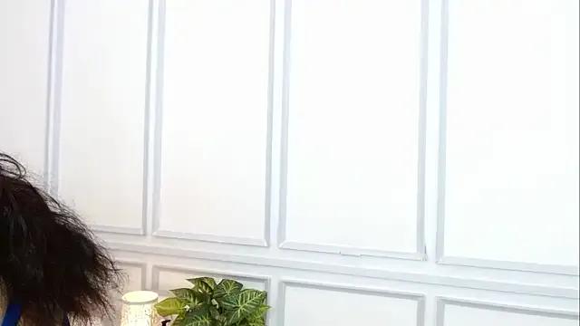 MiiaLane — send kisses and say hello