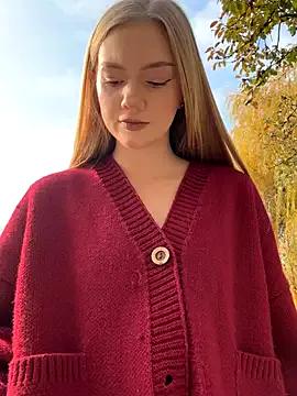 MilaMoone — Make me WET 