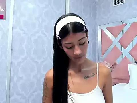 milkybaby_ on StripChat
