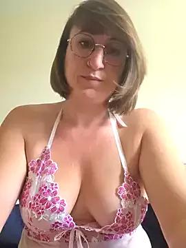 minierose on StripChat 