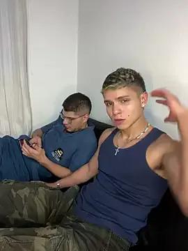 Freechat mirallesandbig on StripChat