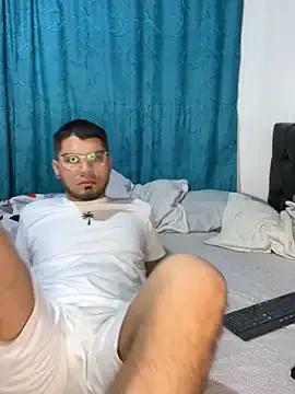 Freechat mirallesandbig on StripChat