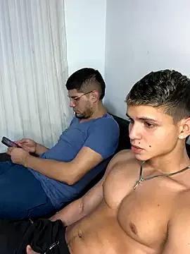 Freechat mirallesandbig on StripChat