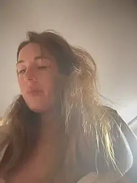 StripChat MommmyYummy is Freechat MommmyYummy — Make mommy wet and happy