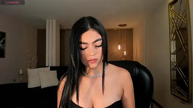 NataliaGaret on StripChat 