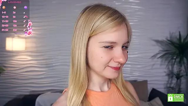 OdelinaFicken on StripChat