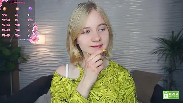 OdelinaFicken on StripChat