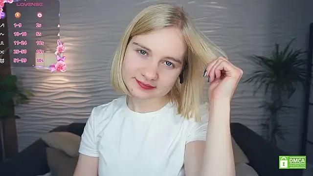 OdelinaFicken on StripChat