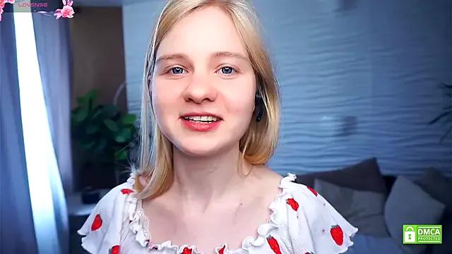 OdelinaFicken on StripChat