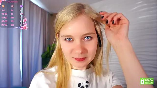 OdelinaFicken on StripChat