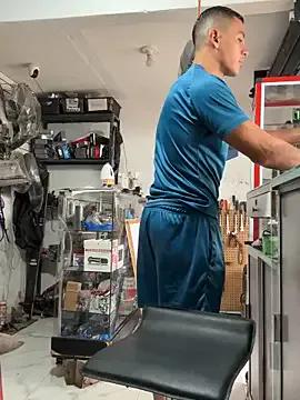 Paul22cm- — spit on my nipples