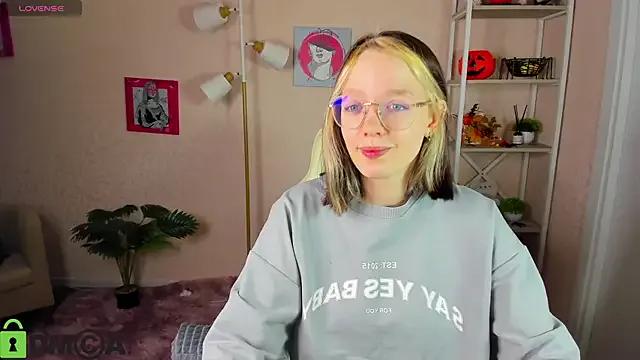 StripChat R0cket_bunny is Freechat R0cket_bunny — for a good start <3