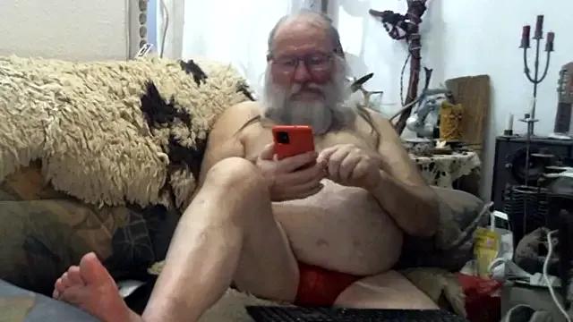 StripChat SexySantaC is Freechat SexySantaC — GET ME NAKED