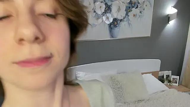 Freechat shyina_meow on StripChat