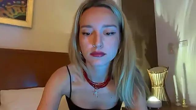 StripChat SirenaBelle is Freechat SirenaBelle — Pleasure goes both ways + video