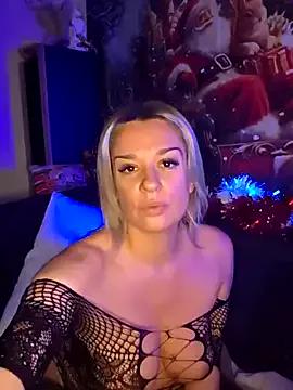 SpicyVicky — 2 doigts chatte