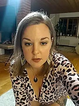 SwedishJennifer — Topless 