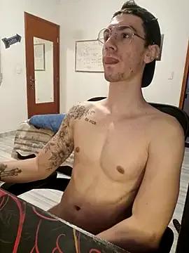 SweetGoodBoy22 on StripChat 