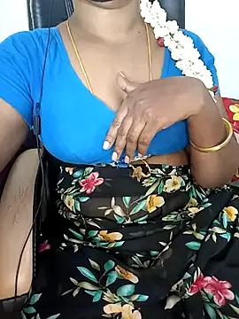 Tamil-hotwife — Pussy show