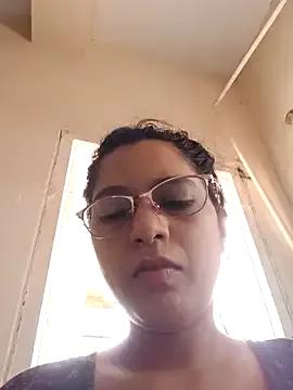 Group thanusi_2 on StripChat