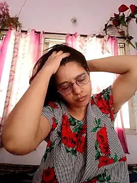 Group thanusi_2 on StripChat