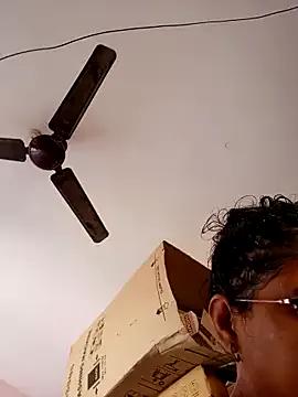 Group thanusi_2 on StripChat