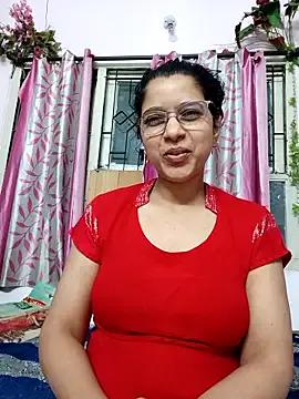 Group thanusi_2 on StripChat