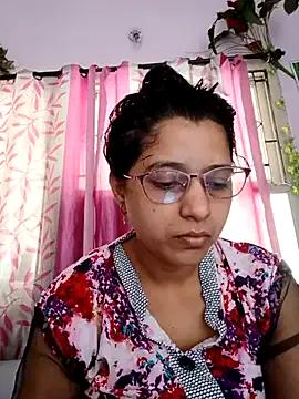 Group thanusi_2 on StripChat