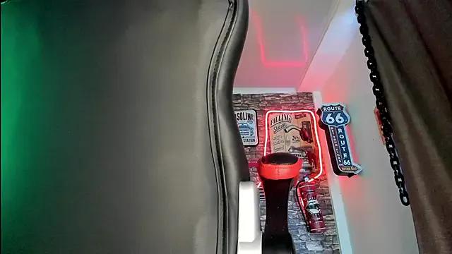 Freechat the_beast_master_ on StripChat