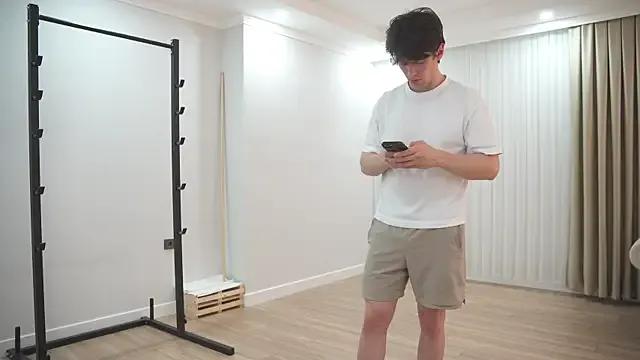 tommyjoyer on StripChat 