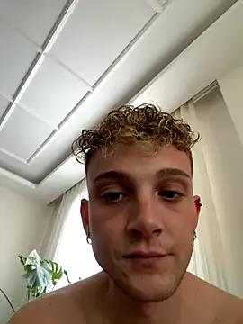 Turkishleo — Ass show / gt gster