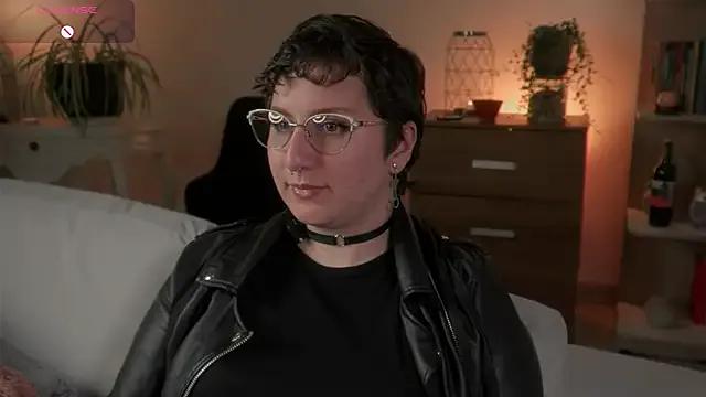 Ximenna_Cruz — Sexy, fun, orgasms! lets make a messy!