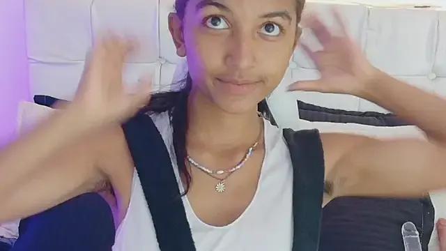 Freechat YuliethPetite on StripChat