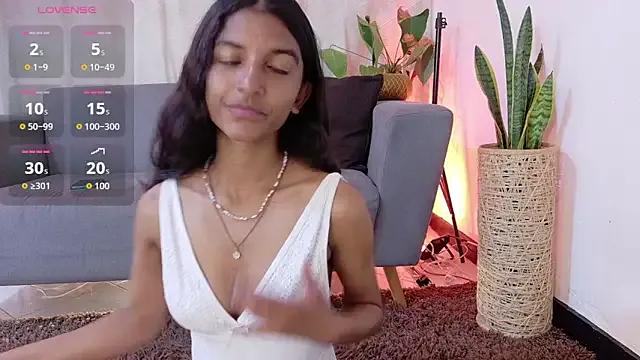 Freechat YuliethPetite on StripChat